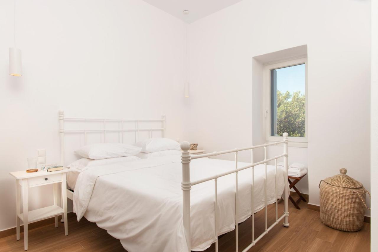 Haroto Suites Tripití Eksteriør bilde